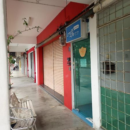 The Cardamom Hostel Malacca Exterior photo